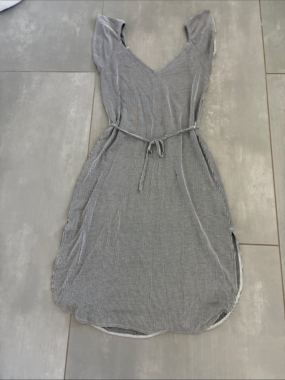 O'Neill Black & White Striped V-Neck Tie-Waist Midi Dress